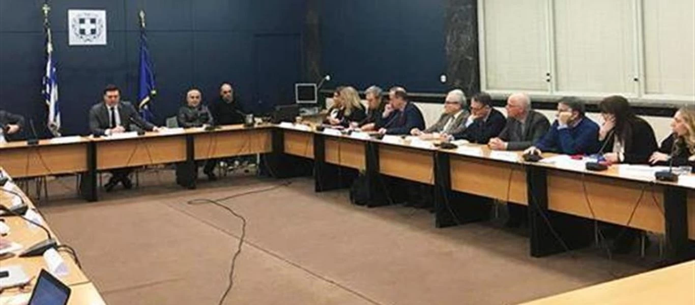 Έρευνα ξένου περιοδικού παρουσιάζει τους «ειδικούς» ως θύματα